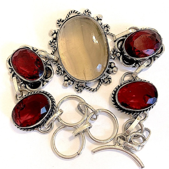 Jewelry - 1 inch Fluorite and4 Garnet,925 marked bracelet fits size 7–8–9
